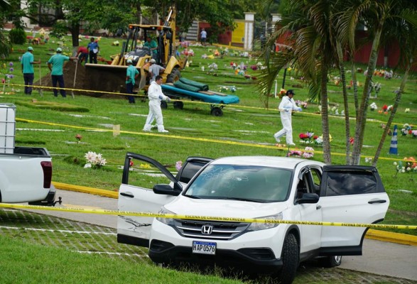 FOTOS: Así fueron los minutos previos a masacre en cementerio de SPS