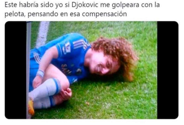 Memes se burlan de la eliminación de Djokovic por pelotazo contra una jueza