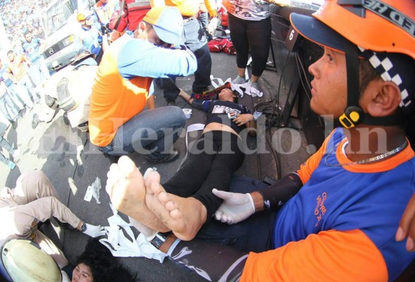 Fotos: Así ocurrió la mortal avalancha en el estadio Nacional durante la final del fútbol de Honduras