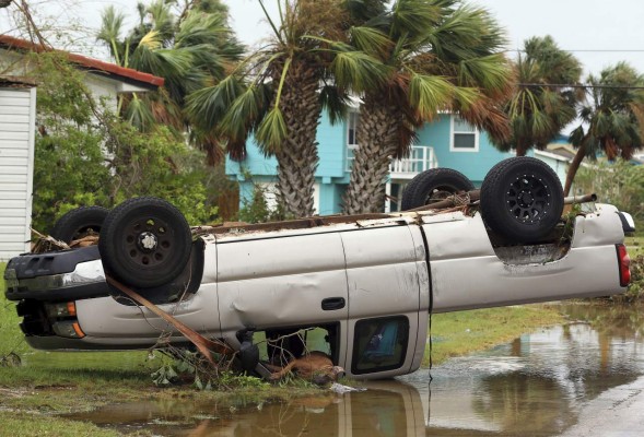 FOTOS: Harvey deja a Houston bajo agua, pero lo peor está aún por venir