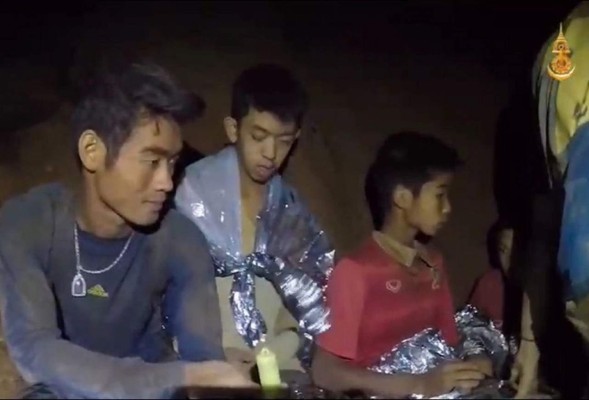 Así es el dramático rescate de los niños atrapados en una cueva de Tailandia