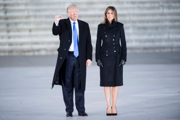 Los looks de Melania antes y durante investidura de Trump