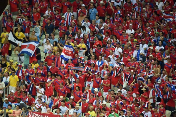 Costa Rica da una gran sorpresa y gana 3-1 a Uruguay