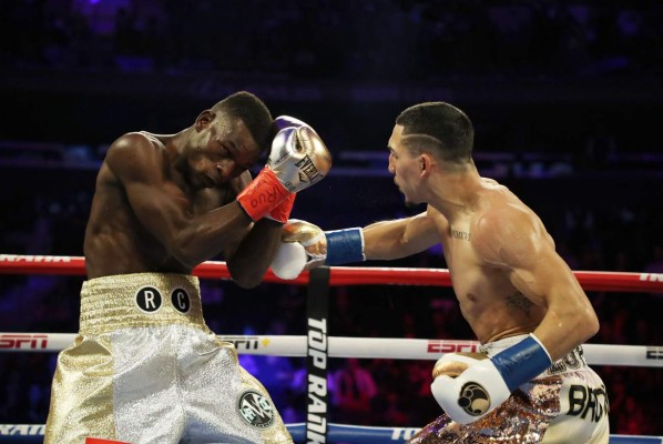 'Honduras, esto es para ti': Así se coronó Teófimo López campeón mundial de peso ligero