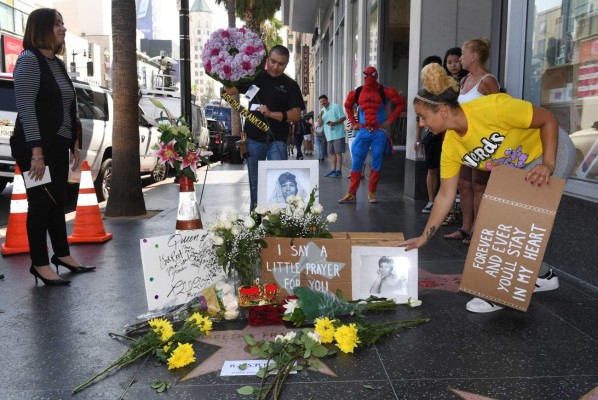 Fans rinden homenaje a Aretha Franklin, la Reina del Soul