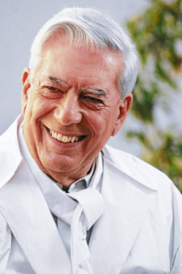 ¿Qué le preguntarían los escritores hondureños a Vargas Llosa?