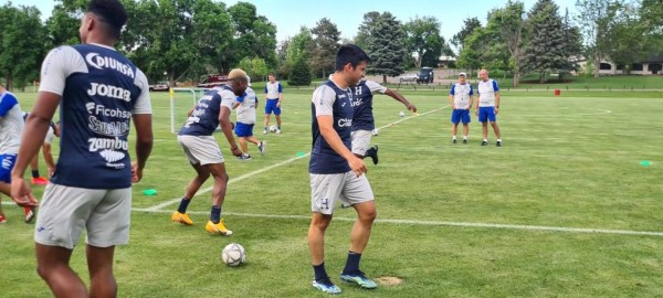 Alegría y entusiasmo en la concentración de Honduras previo al duelo ante Costa Rica