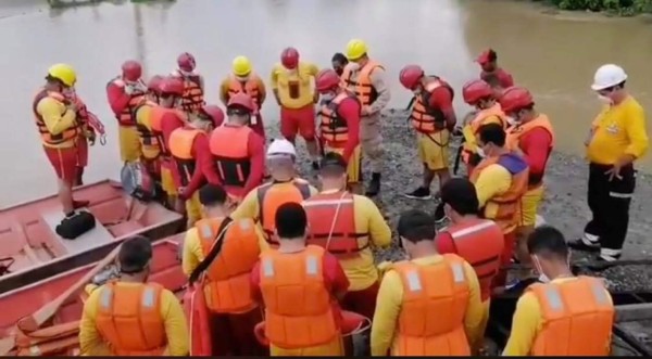 Continúa el rescate de hondureños afectados tras el doloroso paso de Eta (FOTOS)