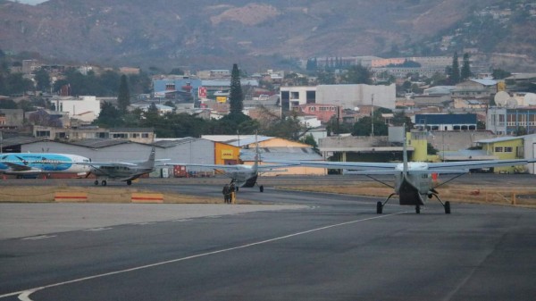 FOTOS: En tres aviones fue enviada ayuda humanitaria de Honduras a Venezuela