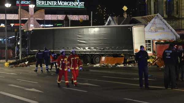 Atentado en Berlín: las imágenes más estremecedoras del ataque a mercado