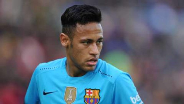 Los descabellados, sorprendentes y locos looks de Neymar