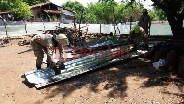 Así fue el último adiós a esposos que murieron soterrados en aldea El Guanacaste, Nacaome