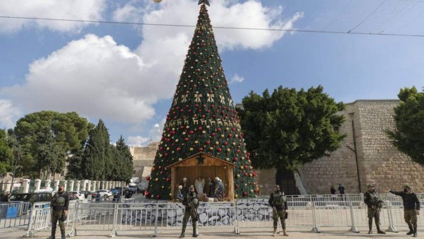 Navidad atípica en el mundo: hubo festejos sin fuegos artificiales ni abrazos (FOTOS)