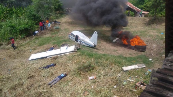 Así fue el simulacro de accidente aéreo desarrollado en el puente Negro de La Lima, Cortés