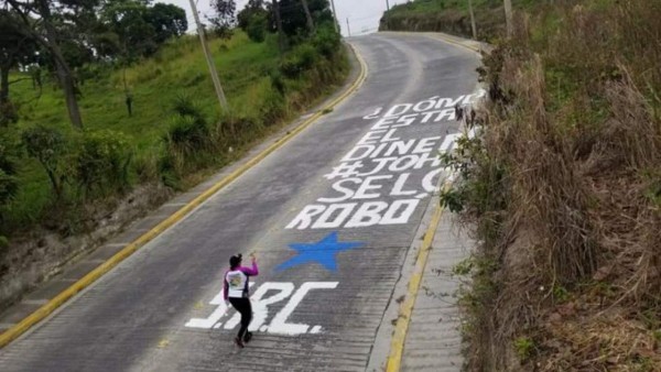 FOTOS: Se expande por toda Honduras la pregunta '¿Dónde está el dinero?'