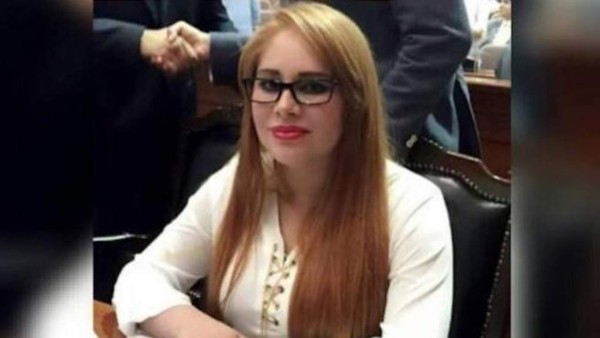 (FOTOS) Modelos, reinas de belleza y hasta una diputada: las mujeres que enamoraron a 'El Chapo'