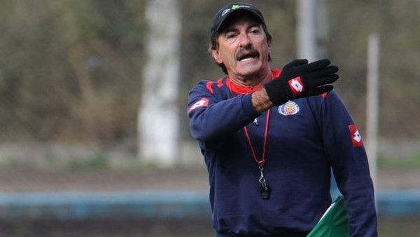 La trayectoria de Ricardo La Volpe, posible técnico de Olimpia  