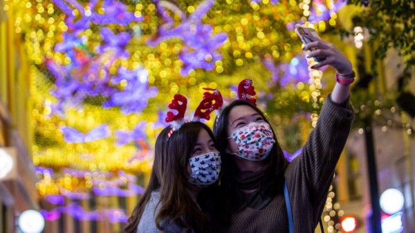 Navidad atípica en el mundo: hubo festejos sin fuegos artificiales ni abrazos (FOTOS)