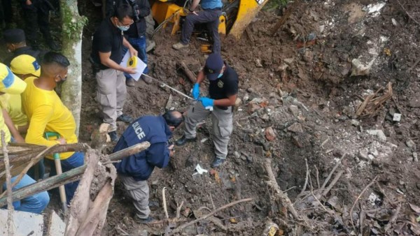 Intensa búsqueda de Flor María García, joven madre salvadoreña que lleva tres meses desaparecida