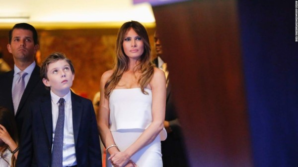 FOTOS: Los cambios físicos de Melania Trump, primera dama de Estados Unidos