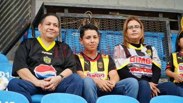 Ambientazo en el Olímpico de San Pedro Sula previo a la final Real España vs Motagua