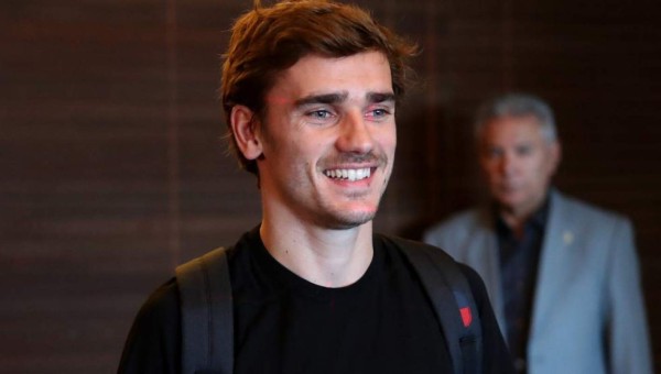 FOTOS: La imparable sonrisa de Antoine Griezmann al pisar suelo azulgrana