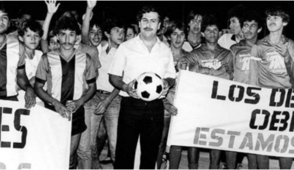 Amuletos, costosos regalos y fiestas de Navidad: Las excentricidades de Pablo Escobar (FOTOS)