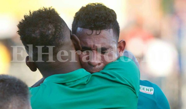 El trago amargo de los jugadores del Platense tras la derrota