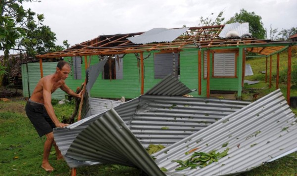 Salvar la vida, perder la casa: el drama cubano que deja Matthew