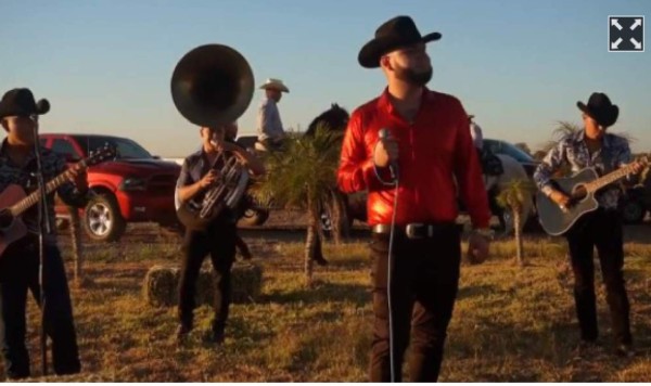 Los lujos que presumía Luis Mendoza, cantante regional mexicano acribillado con más de 300 disparos