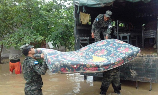 Honduras con el agua hasta el cuello por fuertes lluvias