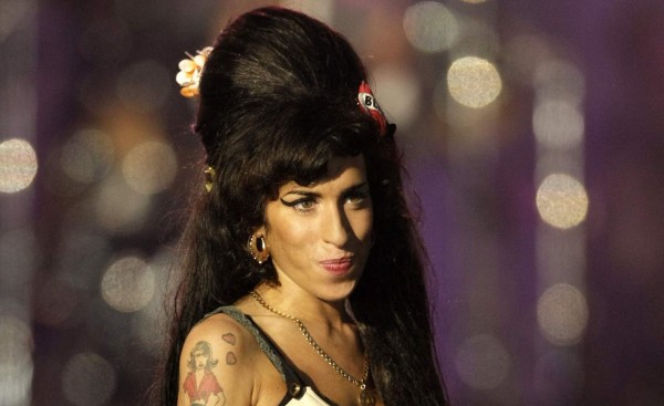 Amy Winehouse, la potente voz apagada por la soledad, las drogas y el alcohol