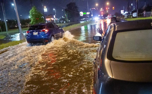 FOTOS: Una decena de muertos y caos deja Claudette a su paso por Alabama  