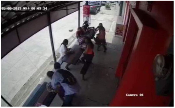 Violentos asaltos que fueron captados en video en Honduras (FOTOS)