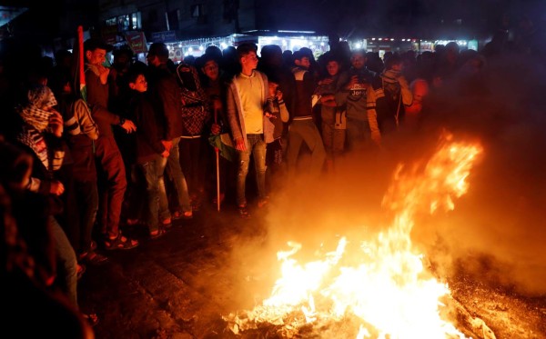 Palestinos dicen no al plan de paz de Trump y realizan fuertes protestas (FOTOS)  