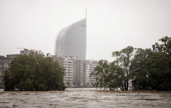 Casas destruidas, inundaciones y muertos: los estragos del temporal que golpea a Europa