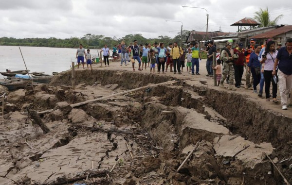 FOTOS: Caos, muerte y destrucción dejó fuerte sismo en Perú