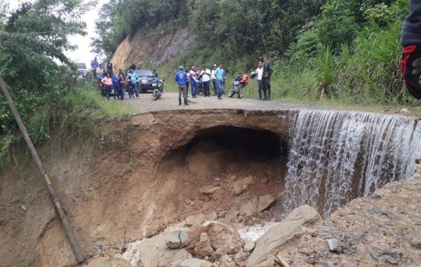 Lluvias se ensañan en Centroamérica dejando destrucción y muerte  