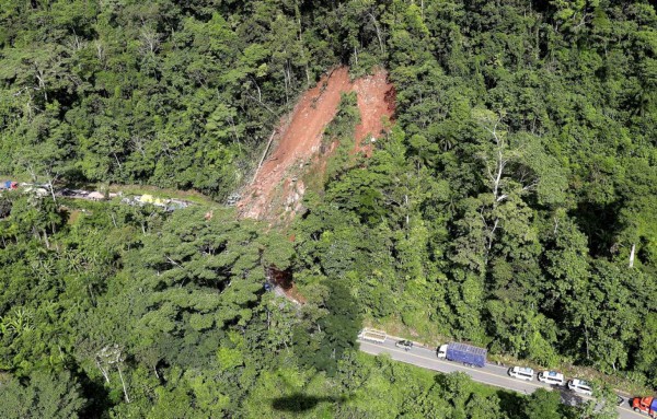 FOTOS: Caos, muerte y destrucción dejó fuerte sismo en Perú