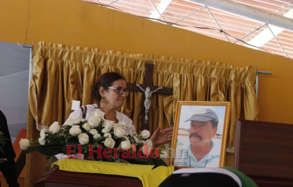 Familiares y amigos dan último adiós a Hernán García, un amante eterno del fútbol