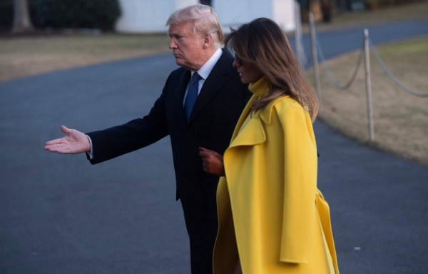 ¿Estrategia? Así rechazó Melania otra vez la mano de Donald Trump