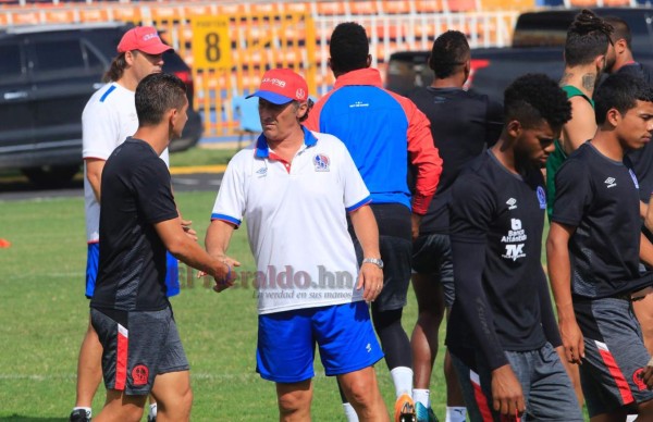 FOTOS: Motivados y pensando en el Comunicaciones, así entrenó Olimpia