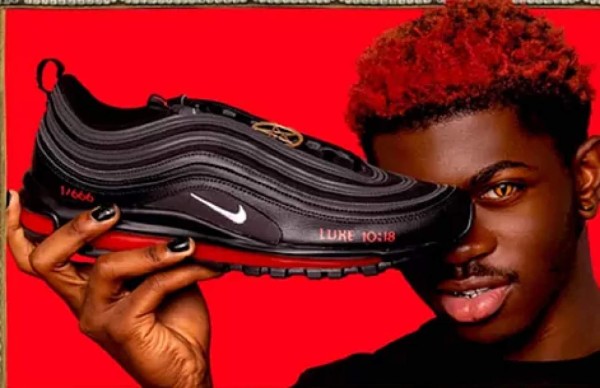 Lil Nas X, el cantante que vendió 666 'zapatos satánicos' en menos de un minuto