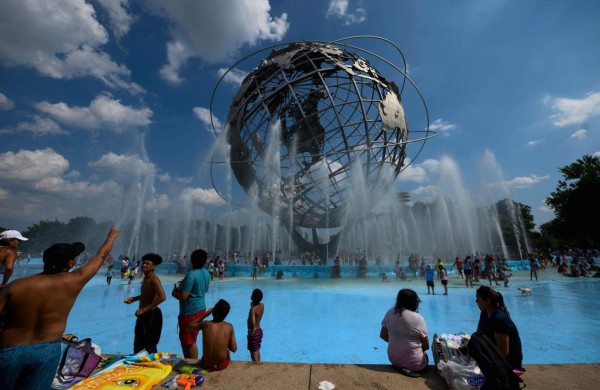 FOTOS: En ríos, balnearios o parques, estadounidenses se refrescan ante ola de calor