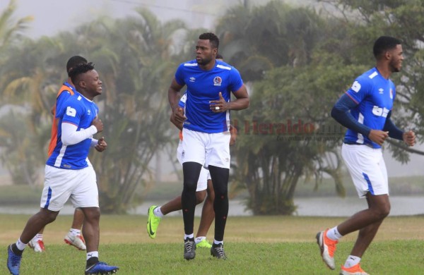 FOTOS: Así fue el primer entreno de Yustin Arboleda como jugador de Olimpia