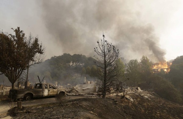 Fotos: Las impactantes imágenes que dejó en incendio en zona vinícola de California, EEUU