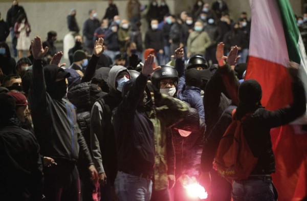 Protestas en Europa por las nuevas medidas para contener segunda ola (FOTOS)