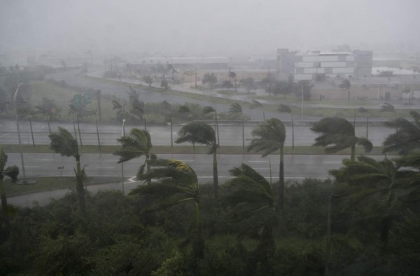 Las imágenes de una Florida azotada por el huracán Irma; ya son tres muertos