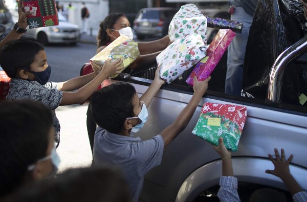 Navidad atípica, vacuna y nueva cepa: las mejores fotos de la semana en Latinoamérica  