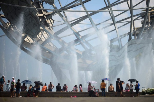 FOTOS: En ríos, balnearios o parques, estadounidenses se refrescan ante ola de calor